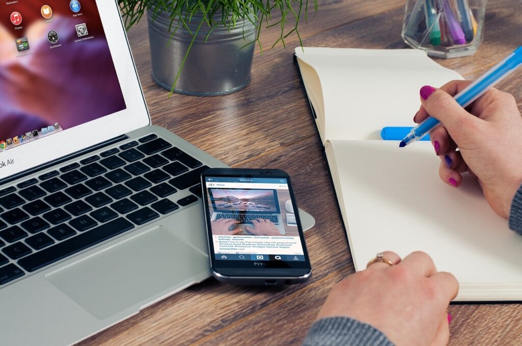 Virtual assistant for wedding industry. Wedding business tips. Wedding professional advice.
