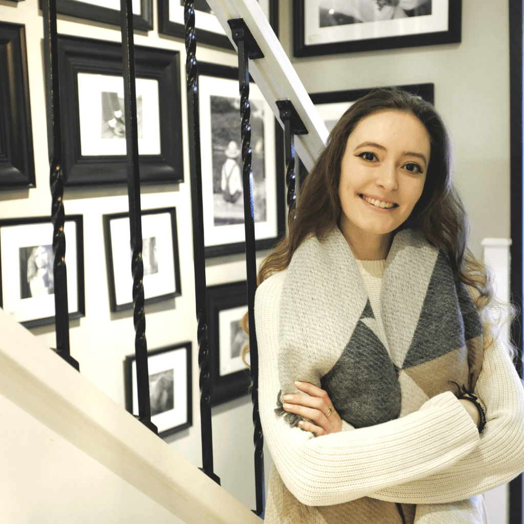 Virtual assistant for wedding industry. Wedding business virtual assistant. Weddin creative virtual assistant